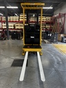 L-1667 - 2015 YALE 3000LBS