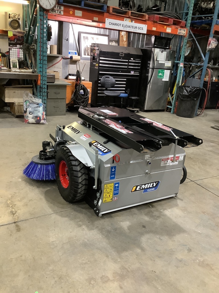 L-2583 - 2024 EMILY STAR CLEAN 