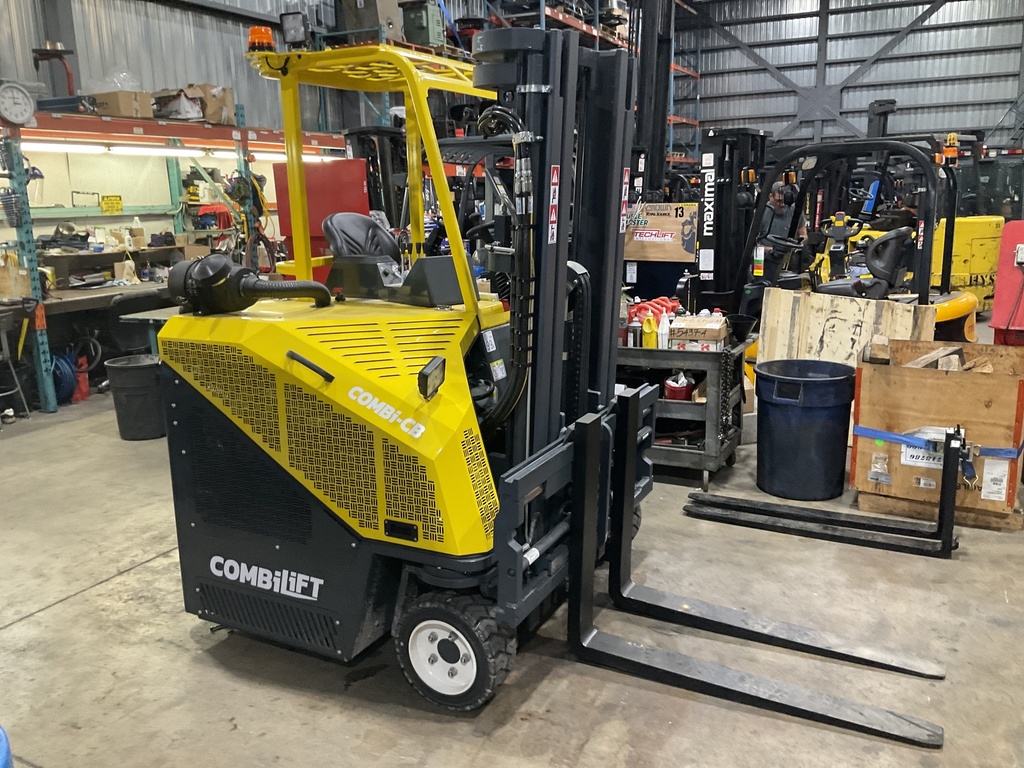 54486 - 2022 COMBILIFT 6000LBS