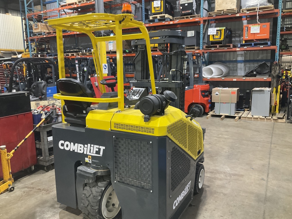 54486 - 2022 COMBILIFT 6000LBS