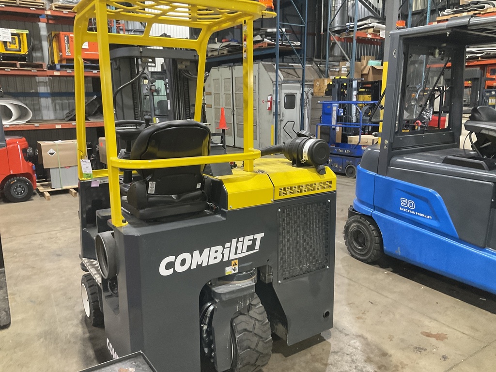 54486 - 2022 COMBILIFT 6000LBS