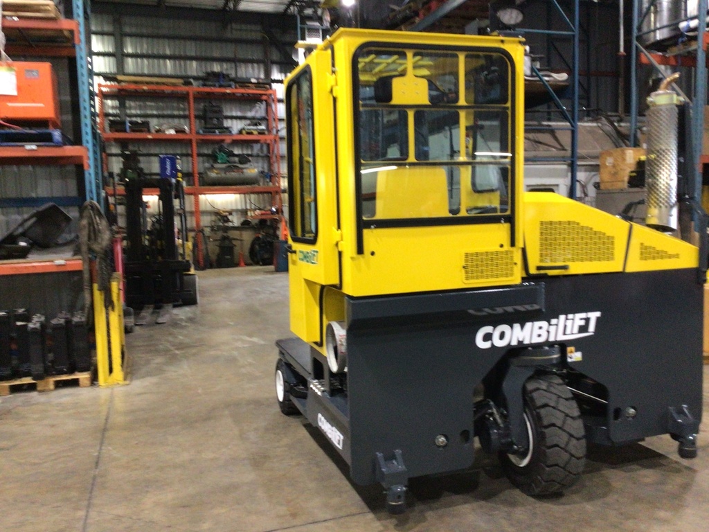 54497 - 2023 COMBILIFT 8000LBS