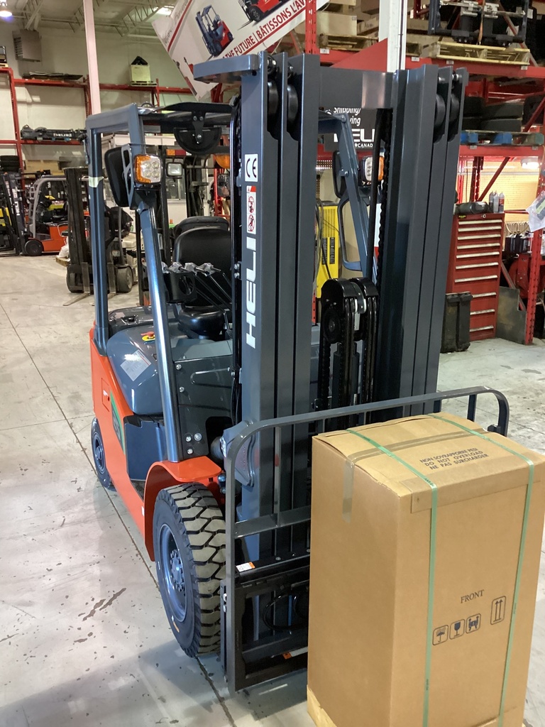 L-2102 - 2023 HELI 5000LBS