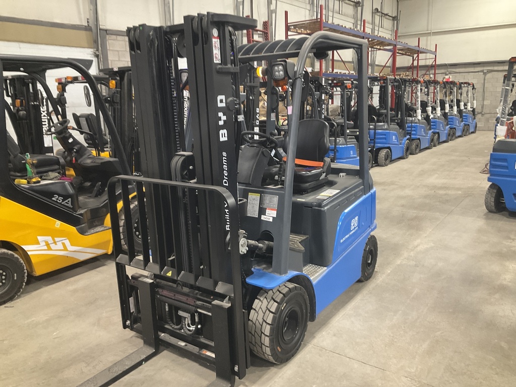 54348 - 2022 BYD 5000LBS