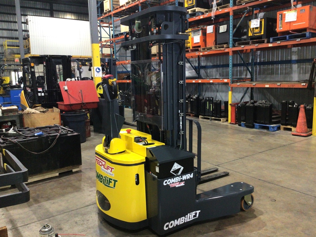 54515 - 2023 COMBILIFT WR4 4400LBS