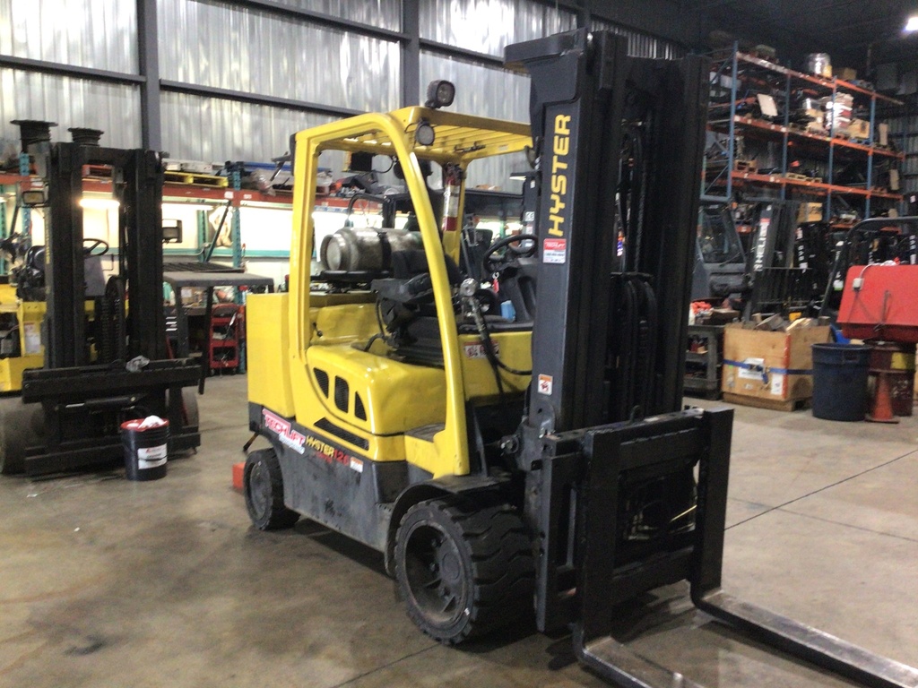 L-1669 - 2018 HYSTER 12000LBS