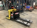 L-2384 - 2016 HYSTER 6000LBS