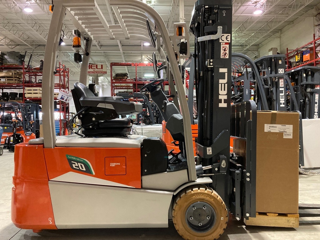 L-1650 - 2022 HELI 4000LBS