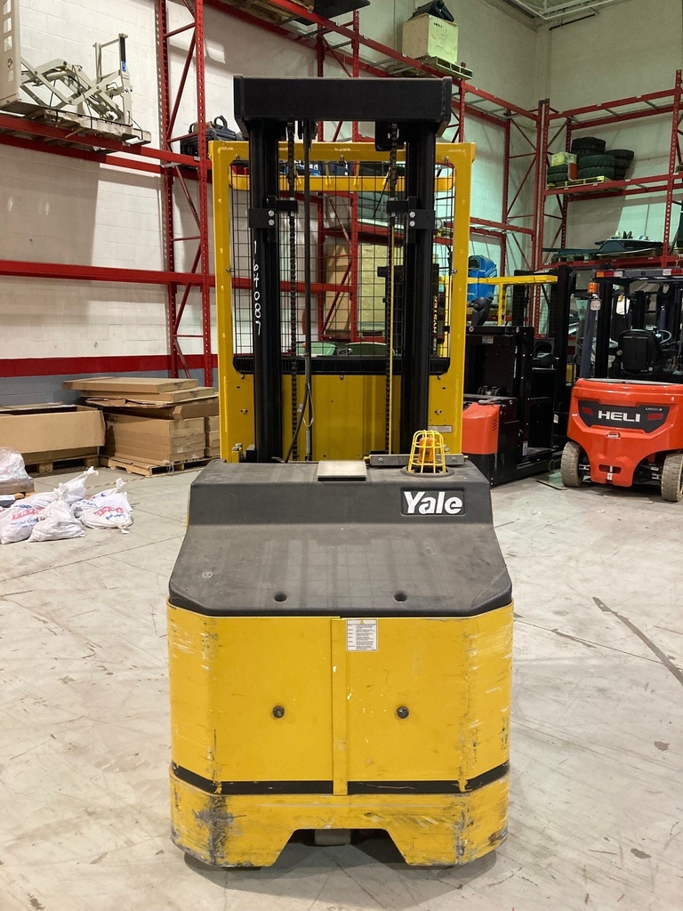 L-1667 - 2015 YALE 3000LBS