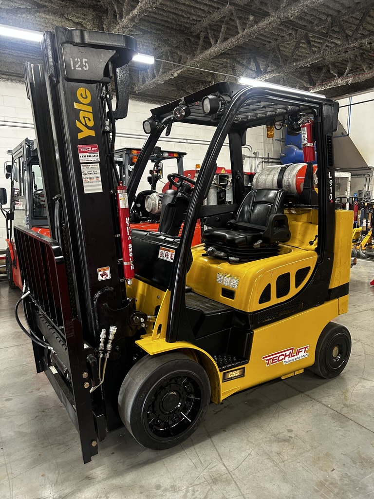 L-910 - 2016 YALE 8000LBS
