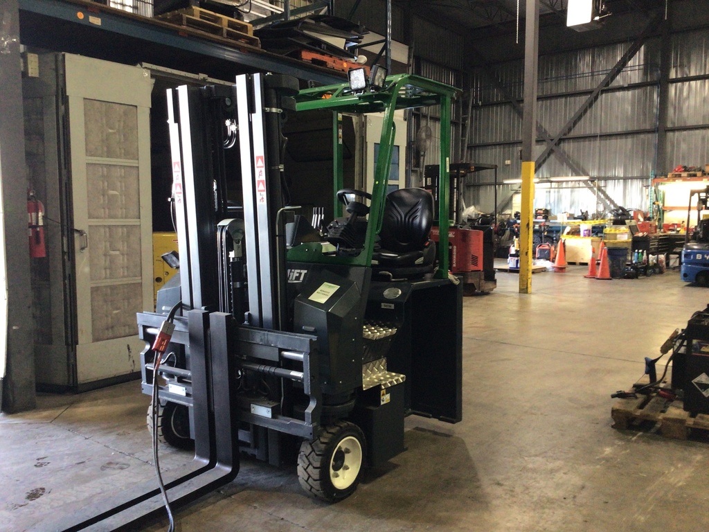 54756 - 2023 COMBILIFT 6000LBS 