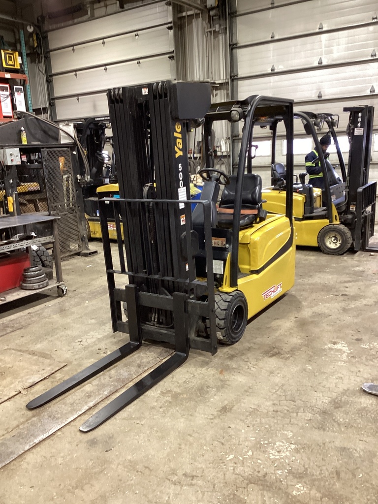 L-500 - 2015 YALE 4000LBS