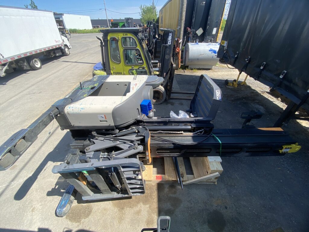 CROWN RMD6095S-32 1A486507 "140X321(3)"