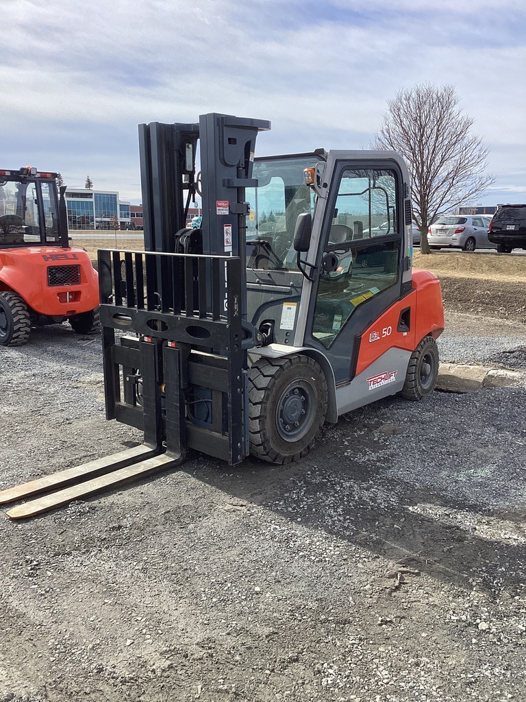 L-1589 - 2022 HELI 10000LBS 